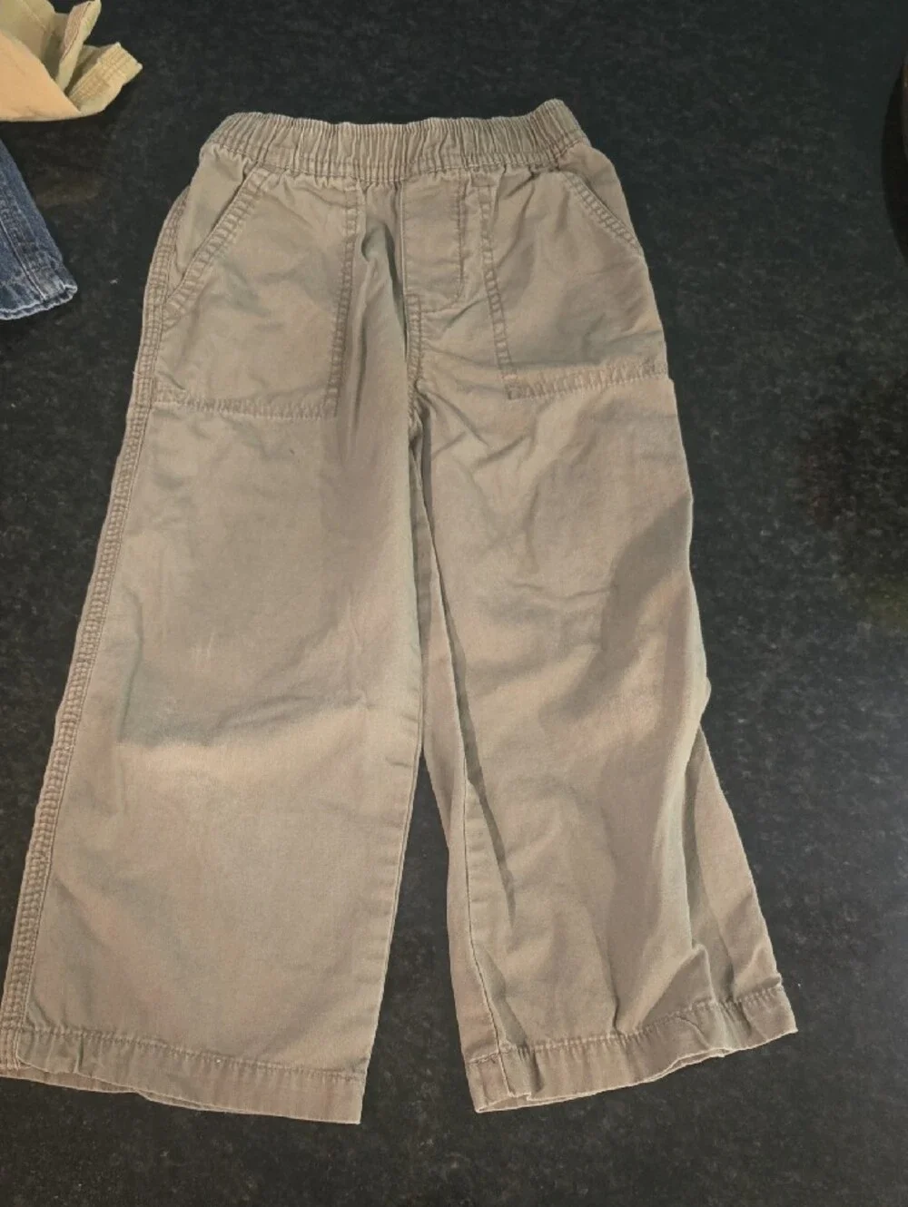 4t Boys Pant Lot Of 4. Kids Tan, Blue & Olive Casual Bottoms